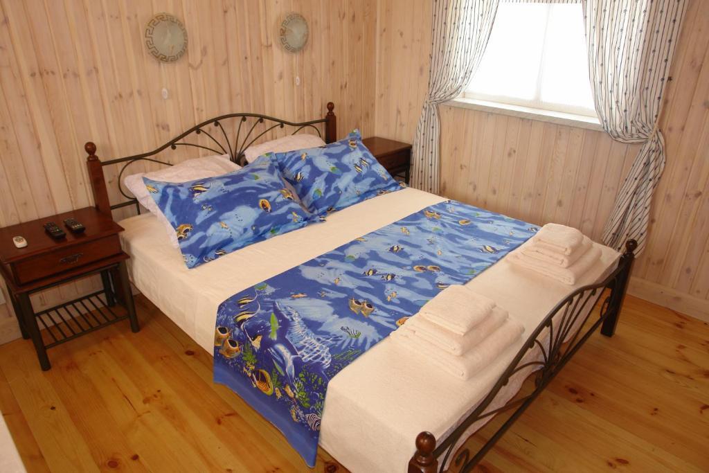 Hotel Sicilia Chornomorsk Habitación foto