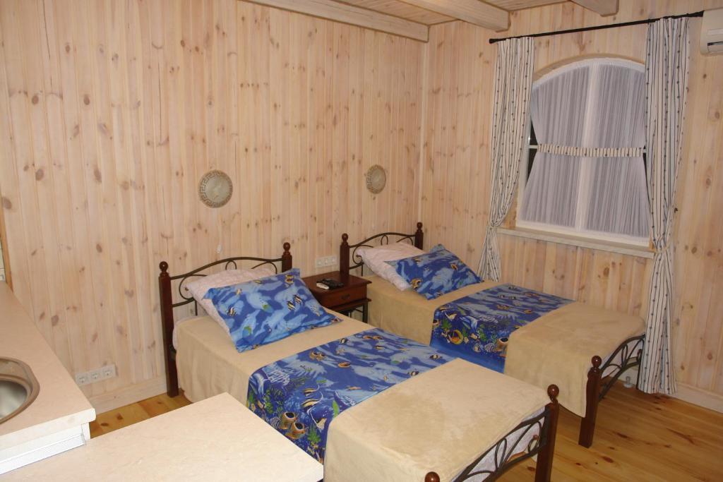Hotel Sicilia Chornomorsk Habitación foto