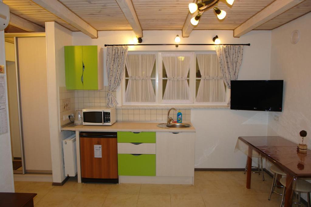 Hotel Sicilia Chornomorsk Habitación foto
